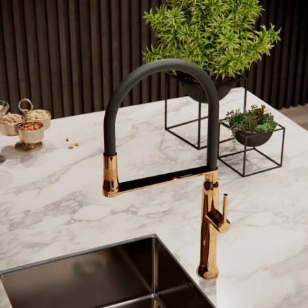 Смеситель для кухни с магнитным держателем и гибким изливом KITCHEN MAGNET 386801MACU медь Смеситель для кухни с магнитным держателем и гибким изливом KITCHEN MAGNET 386801MACU медь