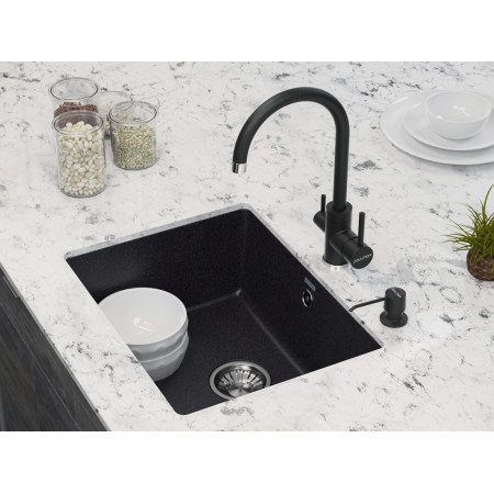 Смеситель для кухни с фильтром ESSEN, черный Paulmark Es213211-BLM Смеситель для кухни с фильтром ESSEN, черный Paulmark Es213211-BLM