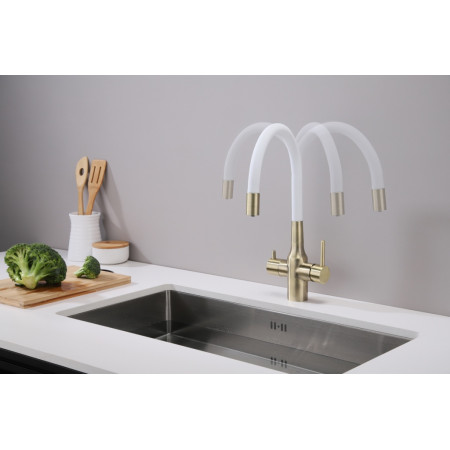 Смеситель для кухни Salix бронза, белый шланг, Sa213419-BRw, Paulmark Смеситель для кухни Salix бронза, белый шланг, Sa213419-BRw, Paulmark